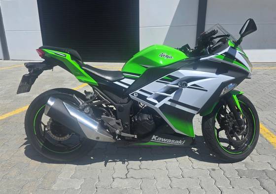 KAWASAKI NINJA 300 ABS 